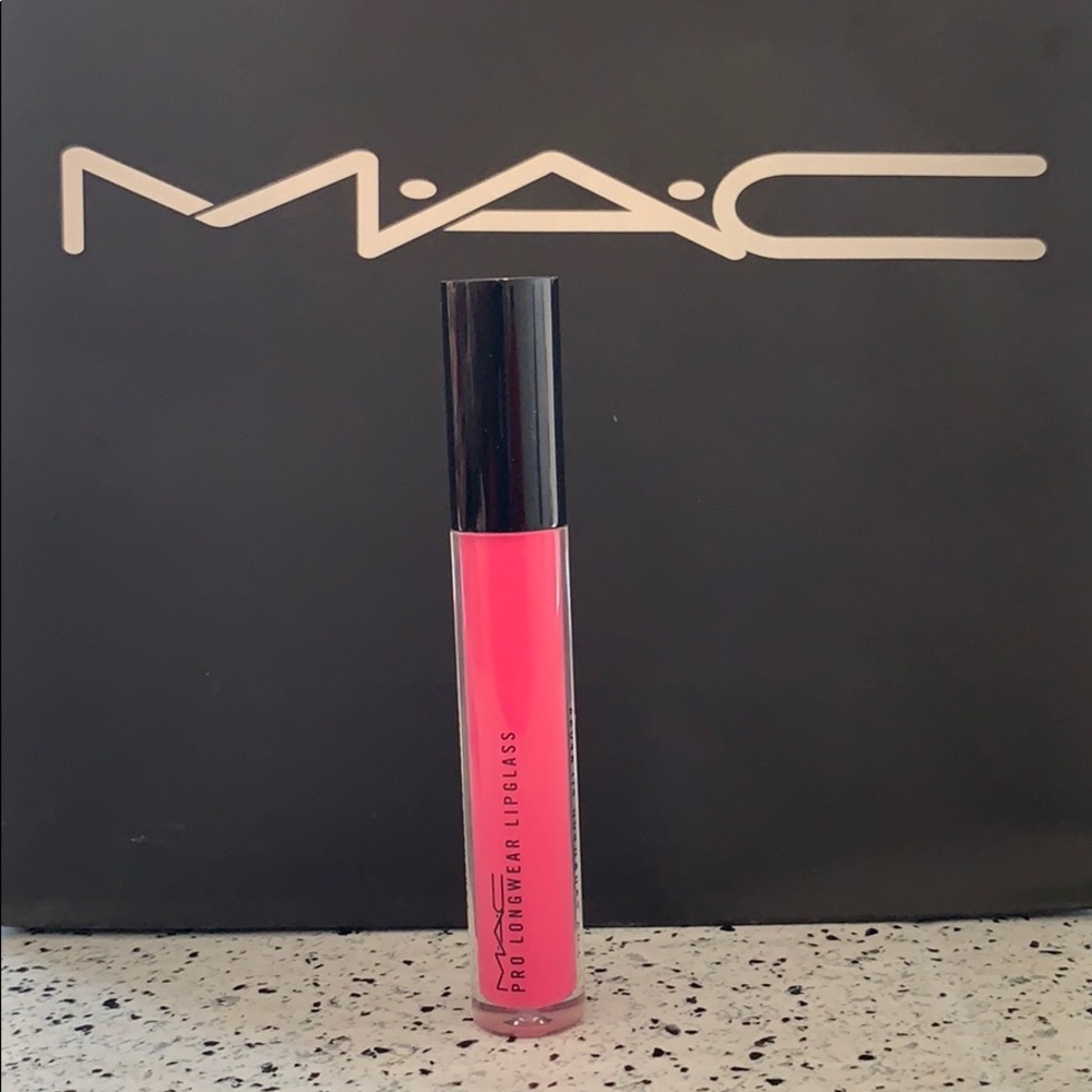 NEW MAC Cosmetics Full Speed Ahead Pro Longwear LipGlass - Picture 2 of 8